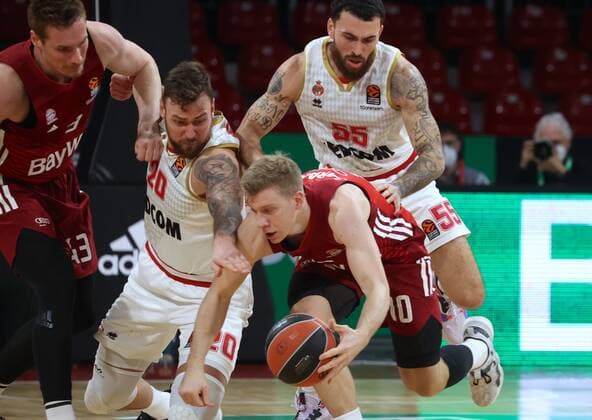 Bavarias 43 Leon RADOSEVIC, Monacos 20 MOTIEJUNAS, Bavarias 10 Ognien JARAMAZ and Monacos 55 JAMES Basketball, FC Bayern Monaco, on 13 01 2022, Basketball Euroleague, FC Bayern Basketball AS Monaco Basket, season 2021 2022, in Munich, A U D I D O M E, Germany Source Copyright Credit Oryk HAIST xx
