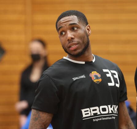 Demarkus Stuckey Schwenningen 5 , newcomer, playmaker, VfL Sparkassenstars Bochum vs wiha Panthers Schwenningen, Basketball, 2 Bundesliga, 19 Spieltag, 14 01 2022, VfL Sparkassenstars Bochum vs wiha Panthers Schwenningen, Basketball, 2 Bundesliga, 19 Spieltag, 14 01 2022, Foto EIBNER Joerg Niebergall Bochum Copyright: xJoergxNiebergall Eibner-Pressefox EP_JNL
