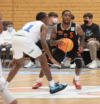 Demarkus Stuckey Schwenningen 5 , VfL Sparkassenstars Bochum vs wiha Panthers Schwenningen, Basketball, 2 Bundesliga, 19 Spieltag, 14 01 2022, VfL Sparkassenstars Bochum vs wiha Panthers Schwenningen, Basketball, 2 Bundesliga, 19 Spieltag, 14 01 2022, Photo EIBNER Joerg Niebergall Bochum Copyright: xJoergxNiebergall Eibner-Pressefox EP_JNL
