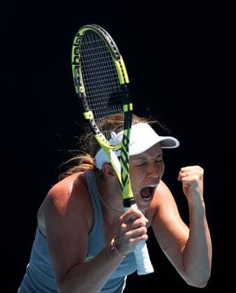 Mandatory Credit: Photo by Ella Ling Shutterstock (12773755au) Danielle Collins celebrates her quarter final win Australian Open, Day Ten, Tennis, Melbourne Park, Melbourne, Australia - 26 Jan 2022 Australian Open, Day Ten, Tennis, Melbourne Park, Melbourne, Australia - 26 Jan 2022 Copyright: xEllaxLing Shutterstockx 12773755au