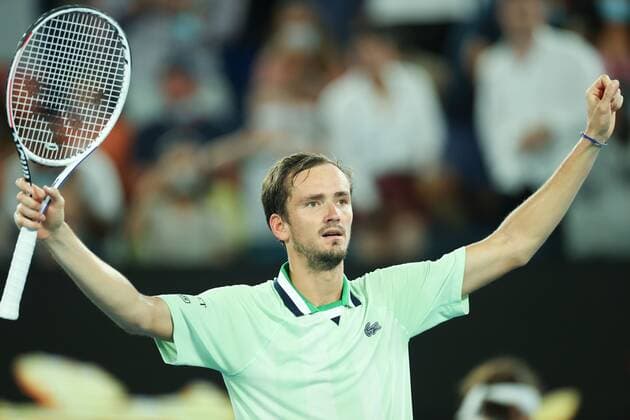 Mandatory Credit: Photo by Ella Ling Shutterstock (12775251ep) Daniil Medvedev celebrates his win Australian Open, Day Twelve, Tennis, Melbourne Park, Melbourne, Australia - 28 Jan 2022 Australian Open, Day Twelve, Tennis, Melbourne Park, Melbourne, Australia - 28 Jan 2022 Copyright: xEllaxLing Shutterstockx 12775251ep