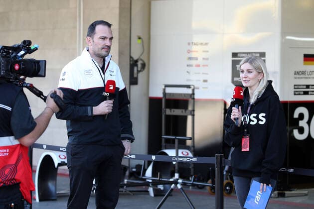 Florian Modlinger GER Head of Fomel E, TAG Heuer Porsche and Lisa Hoffmann GER Pro7 ran Reporter, Formula E FIA World Championship, Season 8, Mexico City E Prix, 11 02 2022, MEX, TV, Television, Interview,
