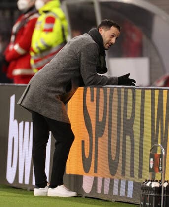 RB Leipzig San Sebastian 17 02 2022 Leipzig, 17 02 2022, Red Bull Arena, Football, UEFA Euro League, Ko Runde PlayOff, First leg , RB Leipzig vs Real Sociedad San Sebastian , Pictured coach Domenico Tedesco, RB Leipzig , UEFA regulations prohibit any use of photographs as image sequences and or quasi video