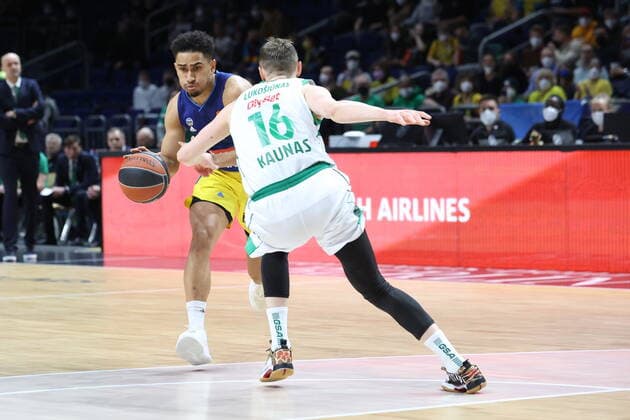 DEU, EuroLeague, ALBA vs Zalgiris Kaunas, 03 03 2022, Mercedes Benz Arena, Berlin, DEU, EuroLeague, ALBA vs Zalgiris Kaunas, in picture Maodo Lo ALBA Berlin 0 , Karolius Lukosiunas Zalgiris Kaunas 16 nordphotoxGmbHx xEngler nph00076