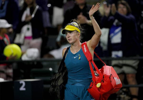 Mandatory Credit: Photo by Ella Ling Shutterstock (12844917dd) Elina Svitolina of Ukraine leaves court with tears in her eyes BNP Paribas Open, Tennis, Day 3, Indian Wells Tennis Garden, California, USA - 11 Mar 2022 BNP Paribas Open, Tennis, Day 3, Indian Wells Tennis Garden, California, USA - 11 Mar 2022 Copyright: xEllaxLing Shutterstockx 12844917dd