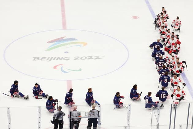 (L-R) United States team group, Mannschaftsbild, Totale (USA), Canada team group (CAN), MARCH 13, 2022 - Para Ice hockey, Eishockey : Final match between United States 5-0 Canada during the Beijing 2022 Paralympic Winter games, Winterspiele,Spiele, Summer games at National Indoor Stadium in Beijing, China. (183165568)