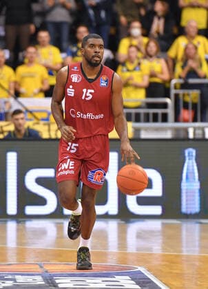 GER, Basketball,easy Credit BBL, EWE Baskets Oldenburg vs Chemnitz 99ers 13 03 2022, EWE Arena, Oldenburg, GER, easy Credit BBL, EWE Baskets Oldenburg vs Chemnitz 99ers , in picture Frantz MASSENAT Chemnitz 99ers 15 individual action, full body whole body nordphotoxRojahn nph00310