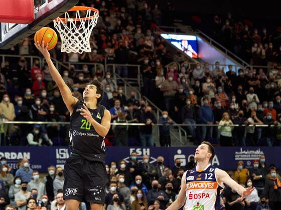 Takiula Fahrensohn Team Ehingen Urspring 20 , Stefan Ilzhoefer Rostock Seawolves 12 Rostock Seawolves vs Team Ehingen Urspring, 2 Barmer Basketball Bundesliga, ProA, Spielzeit 2021 2022, 29 Spieltag, 13 03 2022 Rostock Seawolves vs Team Ehingen Urspring, 2 Barmer Basketball Bundesliga, ProA, Spielzeit 2021 2022, 29 Spieltag, 13 03 2022 Rostock. Copyright: xStephaniexZerbe xEibner-Pressefotox EP_SZE
