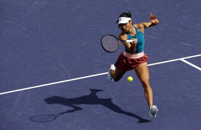 Mandatory Credit: Photo by Ella Ling Shutterstock (12845054l) Emma Raducanu of GBR in action BNP Paribas Open, Tennis, Day 5, Indian Wells Tennis Garden, California, USA - 13 Mar 2022 BNP Paribas Open, Tennis, Day 5, Indian Wells Tennis Garden, California, USA - 13 Mar 2022 Copyright: xEllaxLing Shutterstockx 12845054l