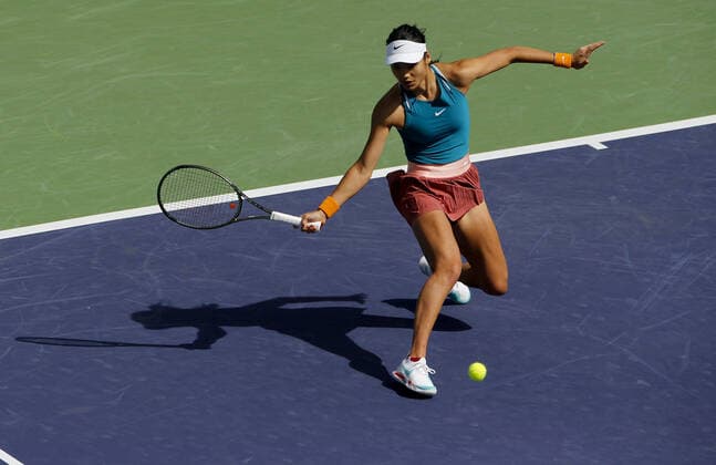 Mandatory Credit: Photo by Ella Ling Shutterstock (12845054s) Emma Raducanu of GBR in action BNP Paribas Open, Tennis, Day 5, Indian Wells Tennis Garden, California, USA - 13 Mar 2022 BNP Paribas Open, Tennis, Day 5, Indian Wells Tennis Garden, California, USA - 13 Mar 2022 Copyright: xEllaxLing Shutterstockx 12845054s