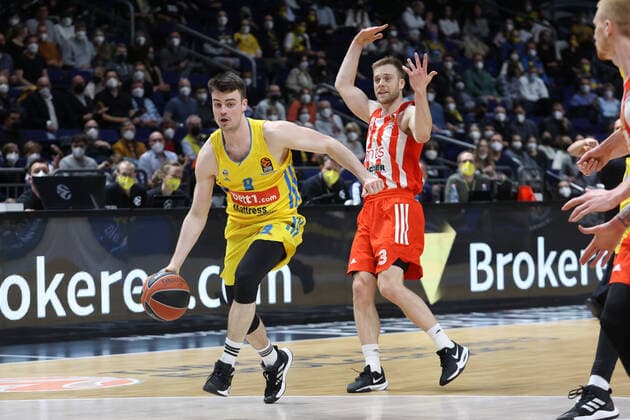 DEU, EuroLeague, ALBA vs Belgrade, 25 03 2022, Mercedes Benz Arena, Berlin, DEU, EuroLeague, ALBA vs Belgrade, in picture Jonas Mattisseck ALBA Berlin 9 , Nate Wolters Belgrade 3 Foto Juergen Engler nordphoto GmbH nordphotoxGmbHx xEngler nph00076