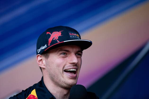 Max Verstappen NED, Oracle Red Bull Racing 1 laughs, AUS, Formula 1 Australian Grand Prix, Albert Park Circuit Melbourne, Race Day, 10 04 2022 AUS, Formula 1 Australian Grand Prix, Albert Park Circuit Melbourne, Race Day, 10 04 2022 Melbourne Copyright: xEibner Memmlerx EP_MMR