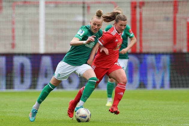 f li Lina Hausicke SV Werder Bremen, 18 and Katja Orschmann 1 FC Union Berlin, 11 in duel, duel, dynamics, action, action, game scene, 01 05 2022, Berlin Germany , football, test match, 1 FC Union Berlin SV Werder Bremen xobx