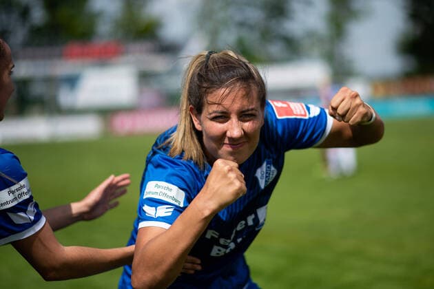 Marina Georgieva SC Sand cheers victory, GER, SC Sand vs FC Koeln, Flyeralarm Frauen Bundesliga, 21 Spieltag, 08 05 2022, Spielzeit 2021 2022 GER, SC Sand vs FC Koeln, Flyeralarm Frauen Bundesliga, 21 Spieltag, 08 05 2022, Spielzeit 2021 2022 Copyright: xEibner Memmlerx EP_MMR