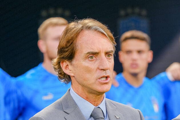 Roberto Mancini Italy, head coach during the anthem, ITA, Italy vs Germany, football, Uefa Nations League, Matchday 1, Season 2022, 04 06 2022, ITA, Italy vs Germany, football, Nations League, Matchday 1, Season 2022, 04 06 2022 Bologna. Copyright: xEibner-Pressefotox EP_EER