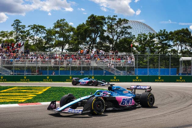 14 ALONSO Fernando (spa), Alpine F1 Team A522, 31 OCON Esteban (fra), Alpine F1 Team A522, action during the Formula 1 AWS Grand Prix du Canada 2022, 9th round of the 2022 FIA Formula One World Championship, WM, Weltmeisterschaft on the Circuit Gilles Villeneuve, from June 17 to 19, 2022 in Montreal, Canada - F1 - CANADIAN GRAND PRIX 2022 DPPI Panoramic 00122022_AV6_5678