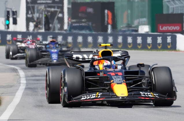 June 19, 2022, Montreal, PQ, Canada: Red Bull Racing Sergio Perez, of Mexico, drives through the first corner at the Canadian Grand Prix, Sunday, June 19, 2022 in Montreal. Sergio Perez, - ZUMAc35_ 20220619_zaf_c35_029 Copyright: xRyanxRemiorzx