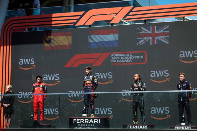 Podium: VERSTAPPEN Max (ned), Red Bull Racing RB18, SAINZ Carlos (spa), Scuderia Ferrari F1-75, HAMILTON Lewis (gbr), Mercedes AMG F1 Team W13, portrait during the Formula 1 AWS Grand Prix du Canada 2022, 9th round of the 2022 FIA Formula One World Championship, WM, Weltmeisterschaft on the Circuit Gilles Villeneuve, from June 17 to 19, 2022 in Montreal, Canada - F1 - CANADIAN GRAND PRIX 2022 - RACE DPPI Panoramic 20220619_G00D4852