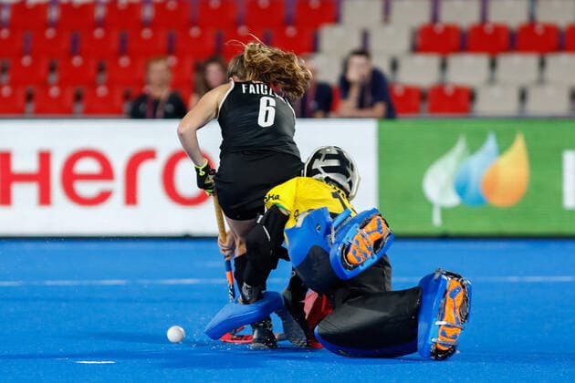 July 12, 2022, TERRASSA, BARCELONA, SPAIN: Jordyn Faiczak of Canada and Savita of India during shoot-outs in action during the FIH Hockey Women s World Cup 2022, 9th - 16th, hockey match played between Canada and India at Estadi Olimpic on July 11, 2022, in Terrassa, Barcelona, Spain. TERRASSA SPAIN - ZUMAa181 20220712_zaa_a181_009 Copyright: xIrinaxR.xHx