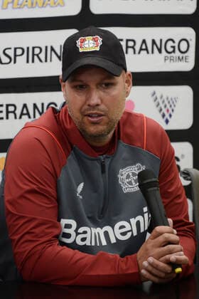 July 12, 2022, Mexico City, Mexico City, Mexico: July 12, 2022, Mexico City, Mexico: Women s Bayer Leverkusen coach Robert de Pauw during a press conference, PK, Pressekonferenz to announce the match between America and Bayer Leverkusen as part of 100 years of Bayer in Mexico. on July 12, 2022 in Mexico City, Mexico. Mexico City Mexico - ZUMAe321 0162794213st Copyright: xCarlosxTischlerx xEyepixxGroupx