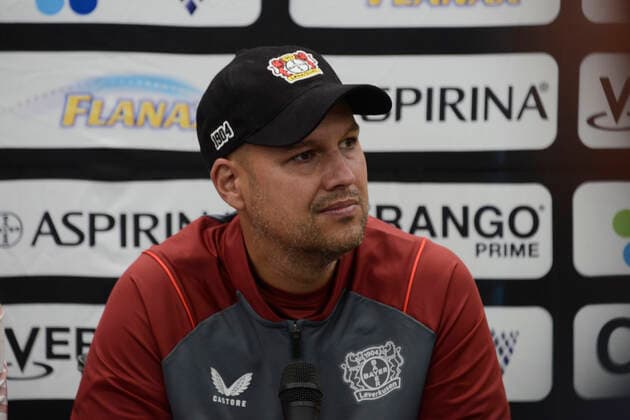 July 12, 2022, Mexico City, Mexico City, Mexico: July 12, 2022, Mexico City, Mexico: Women s Bayer Leverkusen coach Robert de Pauw during a press conference, PK, Pressekonferenz to announce the match between America and Bayer Leverkusen as part of 100 years of Bayer in Mexico. on July 12, 2022 in Mexico City, Mexico. Mexico City Mexico - ZUMAe321 0162794314st Copyright: xCarlosxTischlerx xEyepixxGroupx