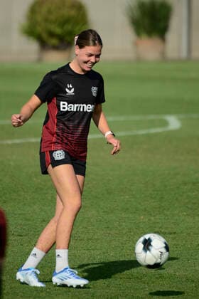 Fußball, Frauen, Bayer Leverkusen Training in Mexiko July 12, 2022, Mexico City, Mexico City, Mexico: July 12, 2022, Mexico City, Mexico: Juliane Wirtz of the Women s Bayer Leverkusen team during a training before the match between America and Bayer Leverkusen as part of 100 years of Bayer in Mexico. on July 12, 2022 in Mexico City, Mexico. Mexico City Mexico - ZUMAe321 0162805563st Copyright: xCarlosxTischlerx xEyepixxGroupx