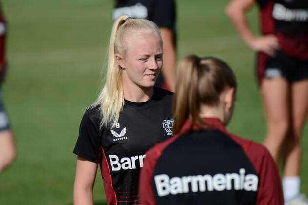 Fußball, Frauen, Bayer Leverkusen Training in Mexiko July 12, 2022, Mexico City, Mexico City, Mexico: July 12, 2022, Mexico City, Mexico: Chiara Bo¼cher of the Women s Bayer Leverkusen team during a training before the match between America and Bayer Leverkusen as part of 100 years of Bayer in Mexico. on July 12, 2022 in Mexico City, Mexico. Mexico City Mexico - ZUMAe321 0162805575st Copyright: xCarlosxTischlerx xEyepixxGroupx