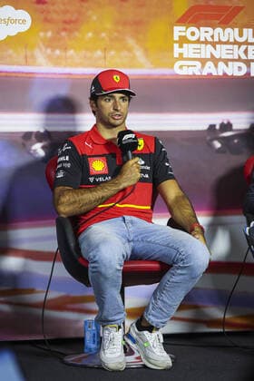 SAINZ Carlos (spa), Scuderia Ferrari F1-75, portrait, press conference, PK, Pressekonferenz during the Formula 1 Heineken Dutch Grand Prix 2022, 15th round of the 2022 FIA Formula One World Championship, WM, Weltmeisterschaft from September 2 to 4, 2022 on the Zandvoort Circuit, in Netherlands, Belgium - F1 - DUTCH GRAND PRIX 2022 DPPI Panoramic 00122035_AV6_4212.JPG_