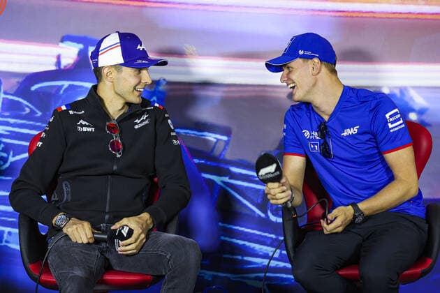 OCON Esteban (fra), Alpine F1 Team A522, SCHUMACHER Mick (ger), Haas F1 Team VF-22 Ferrari, portrait, press conference, PK, Pressekonferenz during the Formula 1 Heineken Dutch Grand Prix 2022, 15th round of the 2022 FIA Formula One World Championship, WM, Weltmeisterschaft from September 2 to 4, 2022 on the Zandvoort Circuit, in Netherlands, Belgium - F1 - DUTCH GRAND PRIX 2022 DPPI Panoramic 00122035_AV6_4455.JPG_