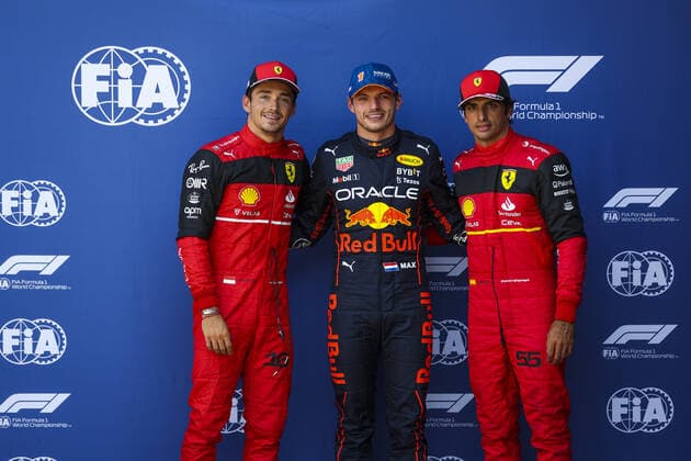 LECLERC Charles (mco), Scuderia Ferrari F1-75, VERSTAPPEN Max (ned), Red Bull Racing RB18, SAINZ Carlos (spa), Scuderia Ferrari F1-75, portrait during the Formula 1 Heineken Dutch Grand Prix 2022, 15th round of the 2022 FIA Formula One World Championship, WM, Weltmeisterschaft from September 2 to 4, 2022 on the Zandvoort Circuit, in Netherlands, Belgium - F1 - DUTCH GRAND PRIX 2022 DPPI Panoramic 00122035_AV6_8252.JPG_