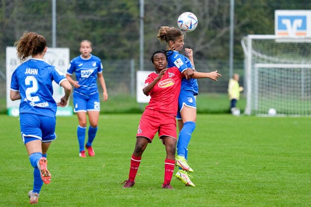 v li Emma Marie Lattus Köln II, 23 , Christina Alp TSG II, 18 , header, header duel, game scene, duel in the air, action, action, 18 09 2022, St Leon Rot Germany , Football, 2 Women Bundesliga, TSG 1899 Hoffenheim II U20 1 FC Köln II U20 , 18 09 2022, St Leon Rot Germany , Football, 2 Women Bundesliga, TSG 1899 Hoffenheim II U20 1 FC Köln II U20 , DFB DFL REGULATES PROHIBIT ANY USE OF PHOTOGRAPHS AS IMAGE SEQUENCES AND OR QUASI VIDEO xozx