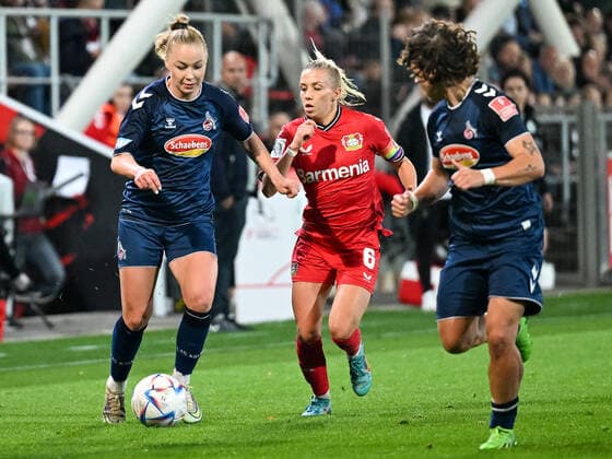 Weronika Zawistowska 1 FC Köln, 24 and Elissa Senss Bayer 04 Leverkusen, 06 Davor Alicia Sophie Gudorf 1 FC Köln, 12 Bayer 04 Leverkusen vs 1 FC Koeln, Football, Flyeralarm Frauen Bundesliga, 2 Spieltag, Saison 2022 2023, 23 09 2022 DFB DFL Regulations prohibit any use of Photographs as image sequences and or quasi video Bayer 04 Leverkusen vs 1 FC Koeln, Football, Flyeralarm Frauen Bundesliga, 2 Spieltag, Saison 2022 2023, 23 09 2022 Leverkusen Copyright: xEibner-Pressefoto ThomasxHaeslerx EP_EER