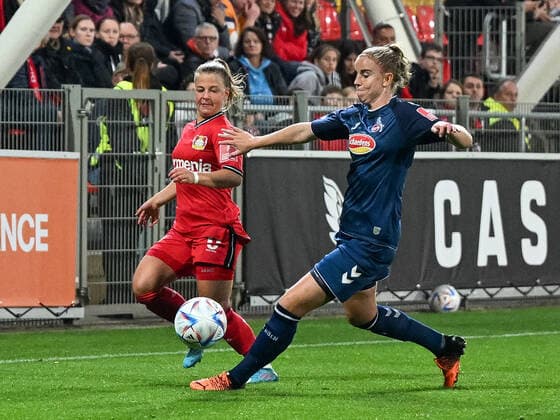 Kristin Koegel Bayer 04 Leverkusen, 11 and Myrthe Moorrees 1 FC Köln, 06 Bayer 04 Leverkusen vs 1 FC Koeln, Football, Flyeralarm Frauen Bundesliga, 2 Spieltag, Saison 2022 2023, 23 09 2022 DFB DFL Regulations prohibit any use of Photographs as image sequences and or quasi video Bayer 04 Leverkusen vs 1 FC Koeln, Football, Flyeralarm Frauen Bundesliga, 2 Spieltag, Saison 2022 2023, 23 09 2022 Leverkusen Copyright: xEibner-Pressefoto ThomasxHaeslerx EP_EER