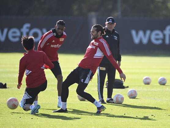 Football, men, season 2022 2023, Europa League, 1 FC Union Berlin, final training before the Europa League match 1 FC Union Berlin Malmö FF, in the picture from l Genki Haraguchi 1 FC Union Berlin , Jordan Siebatcheu 1 FC Union Berlin , Christopher Trimmel 1 FC Union , coach Urs Fischer 1 FC Union , 12 10 2022, Copyright: xMatthiasxKochx