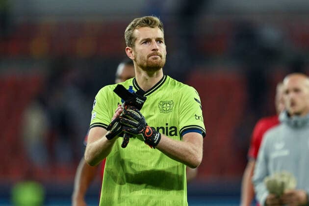 GER, Champions League, Group Stage, Matchday 4, Bayer Leverkusen vs FC Porto 12 10 2022, BayArena , Leverkusen , GER, Champions League, Group Stage, Matchday 4, Bayer Leverkusen vs FC Porto in picture shows goalkeeper Lukas Hradecky Bayer Leverkusen 1 is disappointed after end of game nordphotoxGmbHx xTeresaxKroeger nordphoto00008