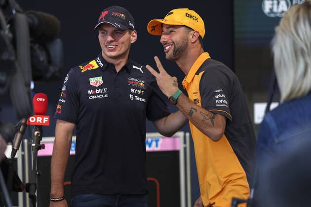 VERSTAPPEN Max (ned), Red Bull Racing RB18, RICCIARDO Daniel (aus), McLaren F1 Team MCL36, portrait during the Formula 1 Aramco United States Grand Prix 2022, 19th round of the 2022 FIA Formula One World Championship, WM, Weltmeisterschaft from October 21 to 23, 2022 on the Circuit of the Americas, in Austin, Texas - F1 - UNITED STATES GRAND PRIX 2022 DPPI Panoramic F12022GP19TEX_JK158113