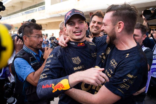 Max Verstappen NED, Oracle Red Bull Racing 1 and Team Celebrate Winning Constructors World Championship, USA, Formula 1 United States Grand Prix, Circuit of the Americas Austin, Race, 23 10 2022 USA, Formula 1 United States Grand Prix, Circuit of the Americas Austin, Race, 23 10 2022 Austin Copyright: xEibner Memmlerx EP_MMR