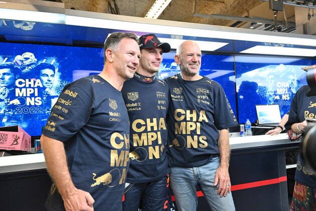 HORNER Christian (gbr), Team Principal of Red Bull Racing, portrait VERSTAPPEN Max (ned), Red Bull Racing RB18, portrait NEWEY Adrian (gbr), Chief Technical Officer of Red Bull Racing, portrait during the Formula 1 Aramco United States Grand Prix 2022, 19th round of the 2022 FIA Formula One World Championship, WM, Weltmeisterschaft from October 21 to 23, 2022 on the Circuit of the Americas, in Austin, Texas - F1 - UNITED STATES GRAND PRIX 2022 - RACE DPPI Panoramic 00122044_231022-USA-4031-PVE