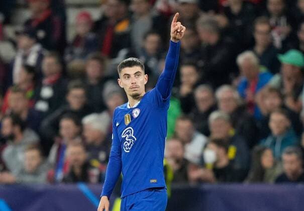 Sport Bilder des Tages Mandatory Credit: Photo by Dave Shopland Shutterstock (13491368ar) Kai Havertz of Chelsea celebrates scoring the second goal FC Red Bull Salzburg v Chelsea, UEFA Champions League, Group E, Football, Red Bull Arena, Salzburg, Austria - 25 Oct 2022 EDITORIAL USE ONLY No use with unauthorised audio, video, data, fixture lists, club league logos or live services. Online in-match use limited to 120 images, no video emulation. No use in betting, games or single club league player publications. FC Red Bull Salzburg v Chelsea, UEFA Champions League, Group E, Football, Red Bull Arena, Salzburg, Austria - 25 Oct 2022 EDITORIAL USE ONLY No use with unauthorised audio, video, data, fixture lists, club league logos or live services. Online in-match use limited to 120 images, no video emulation. No use in betting, games or single club league player publications. Copyright: xDavexShopland Shutterstockx 13491368ar