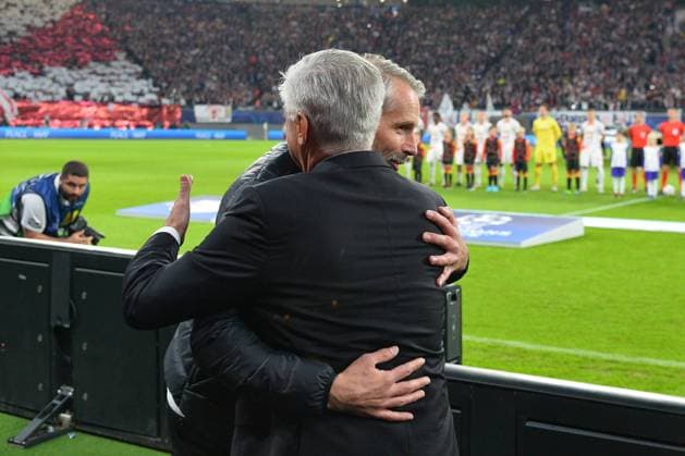 Marco Rose coach, RB Leipzig li , greets Carlo Ancelotti coach, Real Madrid re RB Leipzig vs Real Madrid, soccer, Champions League, Matchday 5, Season 2022 2023, 25 10 2022 DFB DFL REGULATES PROHIBIT ANY USE OF PHOTOGRAPHS AS IMAGE SEQUENCES AND OR QUASI VIDEO RB Leipzig vs Real Madrid, soccer, Champions League, Matchday 5, Season 2022 2023, 25 10 2022 Leipzig Copyright: xEibner-Pressefoto BertxHarzerx EP_EER