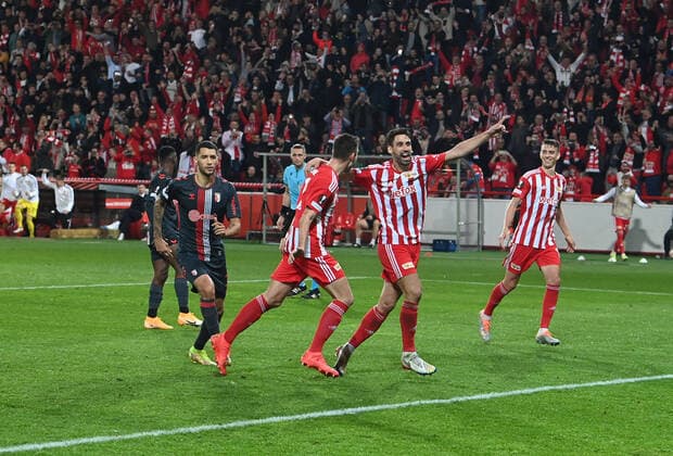 Football, men, season 2022 2023, Europa League Group D, 5 matchday 1 FC Union Berlin SC Sporting Braga, f l Robin Knoche 1 FC Union , Rani Khedira 1 FC Union Berlin , Janik Haberer 1 FC Union Berlin , cheering after goal to 1 0, 27 10 2022, Copyright: xMatthiasxKochx