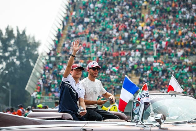 TSUNODA Yuki (jap), Scuderia AlphaTauri AT03, GASLY Pierre (fra), Scuderia AlphaTauri AT03, portrait during the Formula 1 Grand Premio de la Ciudad de Mexico 2022, Mexican Grand Prix 2022, 20th round of the 2022 FIA Formula One World Championship, WM, Weltmeisterschaft from October 28 to 30, 2022 on the Autodromo Hermanos Rodriguez, in Mexico City, Mexico - F1 - MEXICO CITY GRAND PRIX 2022 - RACE DPPI Panoramic 20221030_G00D1423