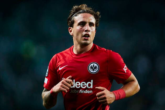 Luca Pellegrini Eintracht Frankfurt, 33 Sporting Clube de Portugal vs Eintrach Frankfurt, Champions League, Group Stage, Matchday 6, Season 2022 2023, 01 11 2022 DFL DFB REGULATES PROHIBIT ANY USE OF PHOTOGRAPHS as IMAGE SEQUENCES and or QUASI VIDEO Sporting Clube de Portugal vs Eintrach Frankfurt, Football, Champions League, Group Stage, Matchday 6, Season 2022 2023, 01 11 2022 Copyright: xOmarxArnau,xEibner-Pressefoto OmarxArnaux EP_EER