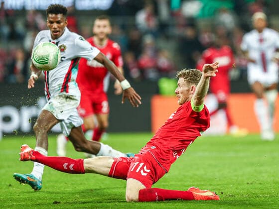 Florian Kainz FC Köln Koeln, 11 on the ball, in action, individual action, GER, FC Köln Koeln vs OGC Nice Nice, UEFA Conference League 2022 23, group stage, group D, matchday 6, 03 11 2022, GER, FC Köln Koeln vs OGC Nice Nice, UEFA Conference League 2022 23, group stage, group D, matchday 6, 03 11 2022, Foto Eibner Pressefoto Gabriel Boia Köln Koeln Copyright: xEibner-Pressefoto GabrielxBoiax EP_EER