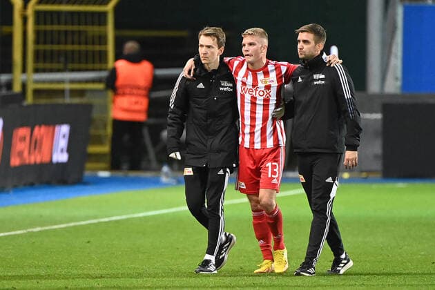 Football, Men, 2022 2023 season, Europa League group stage, Group D, Matchday 6 , Royale Union Saint Gilloise 1 FC Union Berlin, Andras Schaefer 1 FC Union Berlin, 13 , center injured after the match , 03 11 2022, Copyright: xMatthiasxKochx