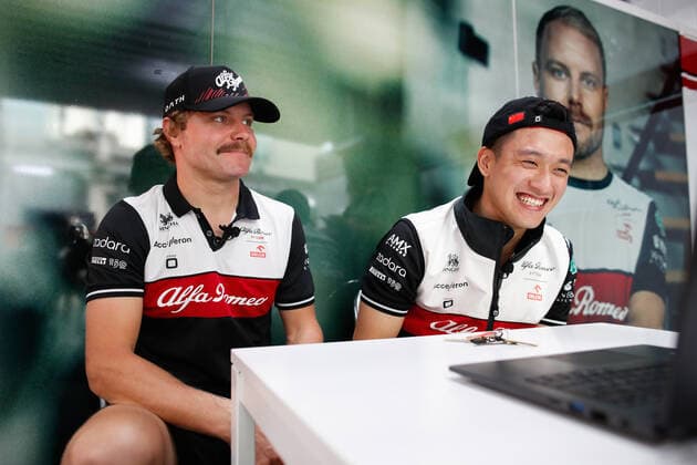 BOTTAS Valtteri (fin), Alfa Romeo F1 Team ORLEN C42, ZHOU Guanyu (chi), Alfa Romeo F1 Team ORLEN C42, portrait during the Formula 1 Heineken Grande Premio de Sao Paulo 2022, Sao Paulo Grand Prix Grand Prix 2022, 21st round of the 2022 FIA Formula One World Championship, WM, Weltmeisterschaft from November 11 to 13, 2022 on the Interlagos Circuit, in Sao Paulo, Brazil - F1 - SAO PAULO GRAND PRIX 2022 DPPI Panoramic 00122047__V2_7276