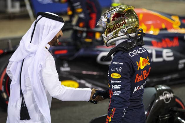 BEN SULAYEM Mohammed (uae), President of the FIA, VERSTAPPEN Max (ned), Red Bull Racing RB18, portrait during the Formula 1 Etihad Airways Abu Dhabi Grand Prix 2022, 22nd round of the 2022 FIA Formula One World Championship, WM, Weltmeisterschaft from November 18 to 20, 2022 on the Yas Marina Circuit, in Yas Island, Abu Dhabi - F1 - ABU DHABI GRAND PRIX 2022 DPPI Panoramic AV6_7934