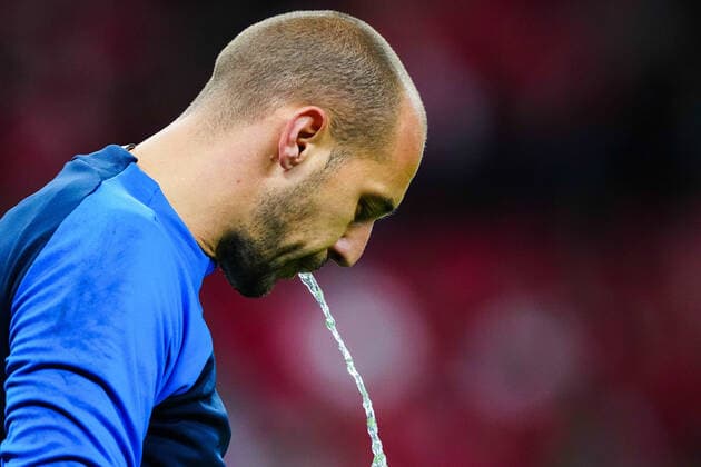 Mandatory Credit: Photo by Javier Garcia Shutterstock (13626489i) Starting Goalkeeper Milan Borjan of Canada warms up Belgium v Canada, FIFA World Cup, WM, Weltmeisterschaft, Fussball 2022, Group F, Football, Ahmad Bin Ali Stadium, Ar-Rayyan, Qatar - 23 Nov 2022 Editorial Use Only Belgium v Canada, FIFA World Cup 2022, Group F, Football, Ahmad Bin Ali Stadium, Ar-Rayyan, Qatar - 23 Nov 2022 Editorial Use Only Copyright: xJavierxGarcia Shutterstockx 13626489i