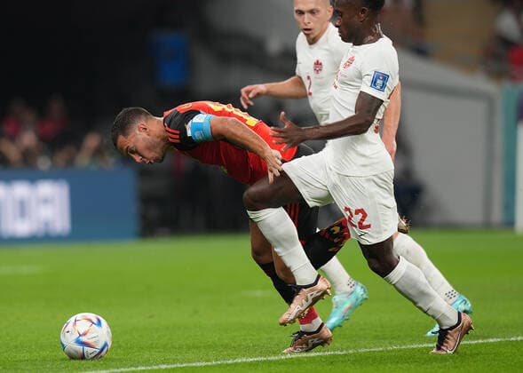 QAT, World Cup FIFA 2022, Group F, Belgium vs Canada 23 11 2022, Khalifa International Stadium, Doha, QAT, World Cup FIFA 2022, Group F, Belgium vs Canada, in picture Canada s defender Alistair Johnston , Belgium s forward Eden Hazard , Canada s defender Richie Laryea nordphotoxGmbHx xBratic nph00250