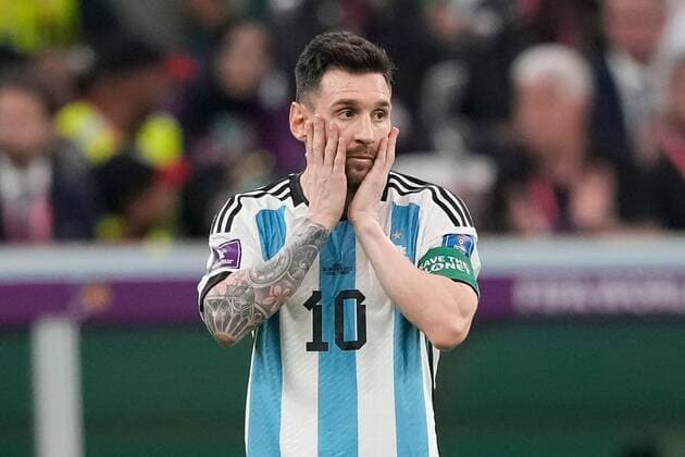 Mandatory Credit: Photo by Dave Shopland Shutterstock (13634804am) Lionel Messi of Argentina Argentina v Mexico, FIFA World Cup, WM, Weltmeisterschaft, Fussball 2022, Group C, Football, Lusail Stadium, Al Daayen, Qatar - 26 Nov 2022 Editorial Use Only Argentina v Mexico, FIFA World Cup 2022, Group C, Football, Lusail Stadium, Al Daayen, Qatar - 26 Nov 2022 Editorial Use Only Copyright: xDavexShopland Shutterstockx 13634804am